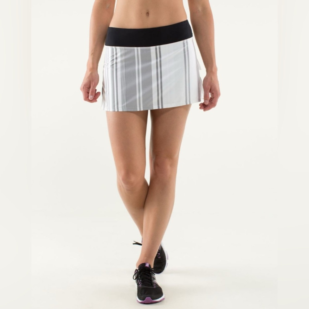 Lululemon | Pace Setter Mini Skort (Regular) | 4 | Gray/Black